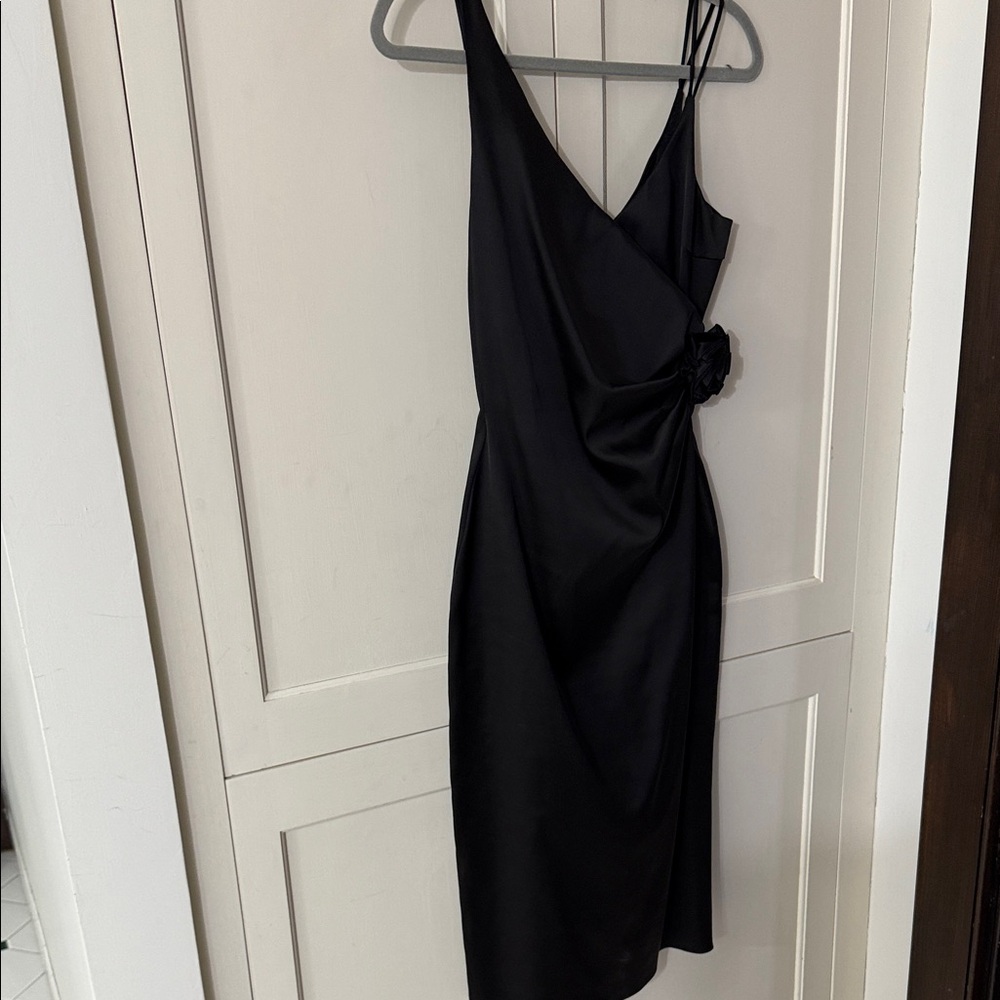 Elegant Karen Mullen Black Dress